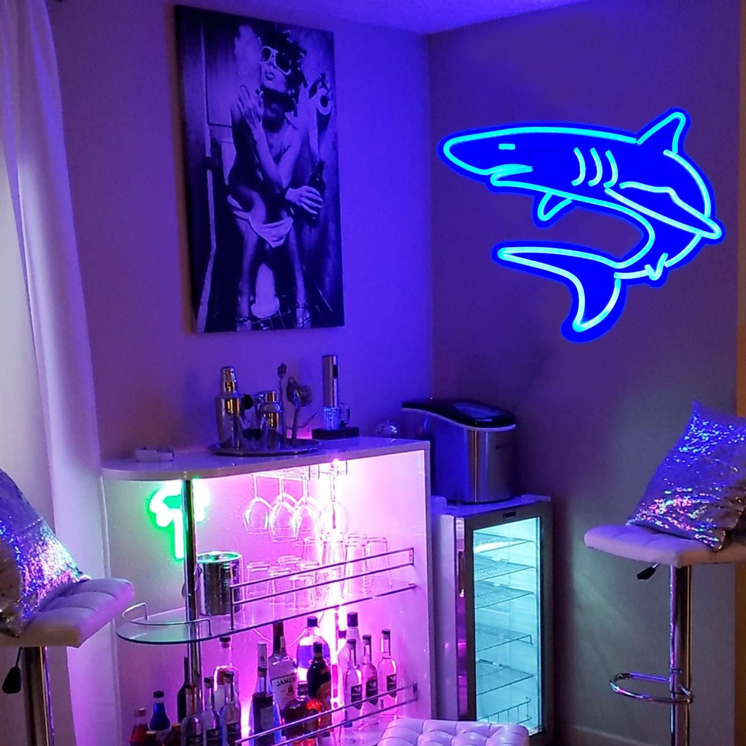 Blue glowing shark neon sign – LED wall decor light for ocean lovers, game rooms, or kids' bedrooms