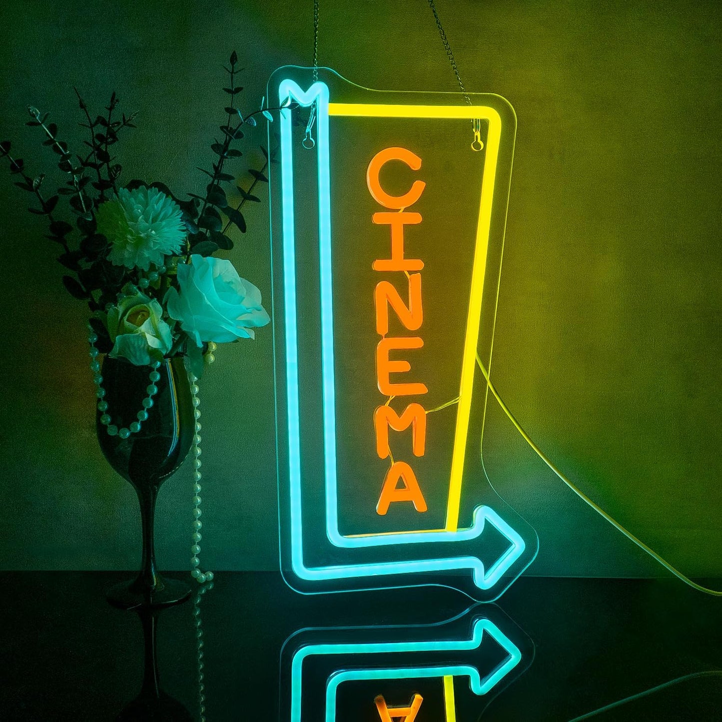 Cinema Arrow Neon Sign – Retro LED Movie Room Light