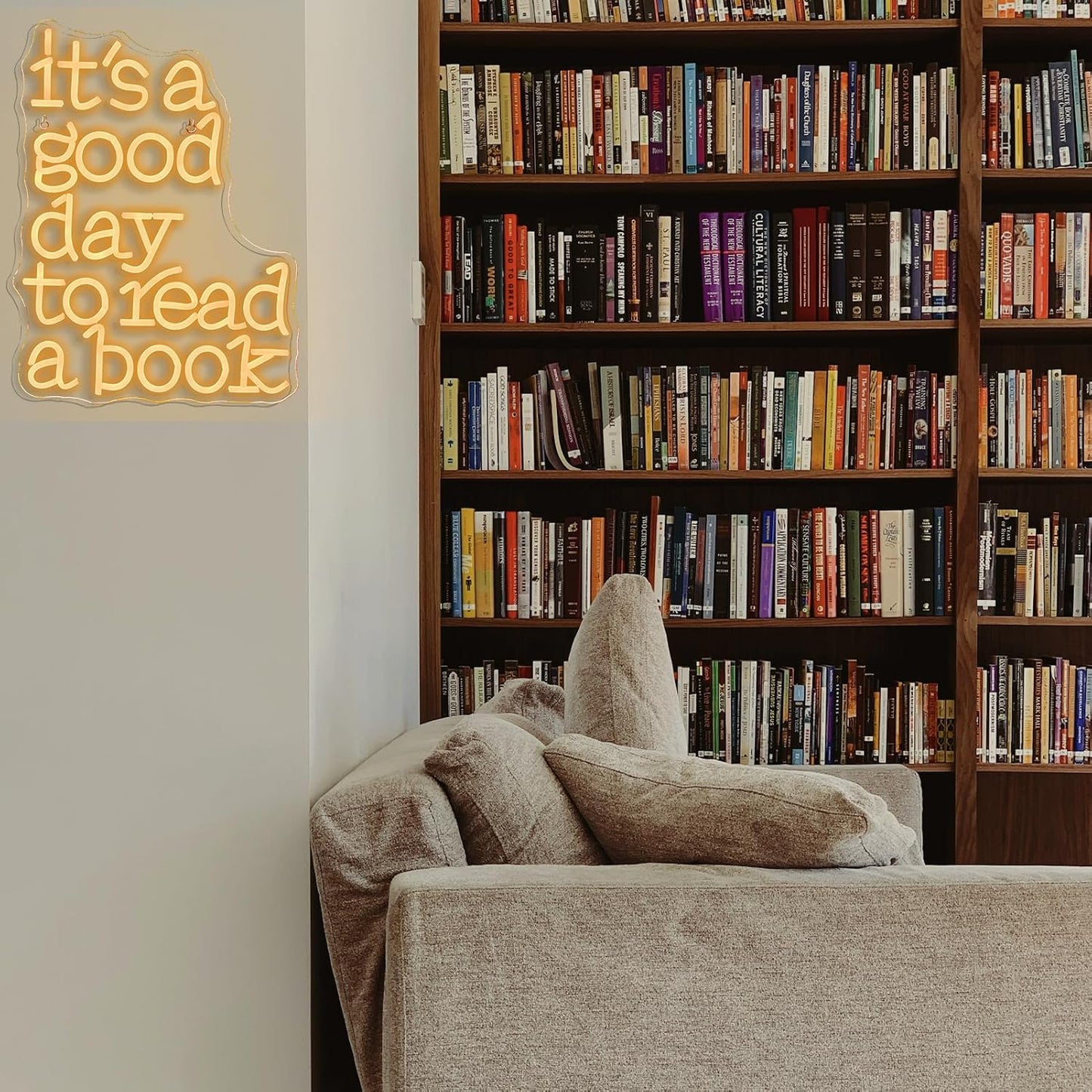 It’s a Good Day to Read a Book neon sign – LED reading quote for cozy home or library