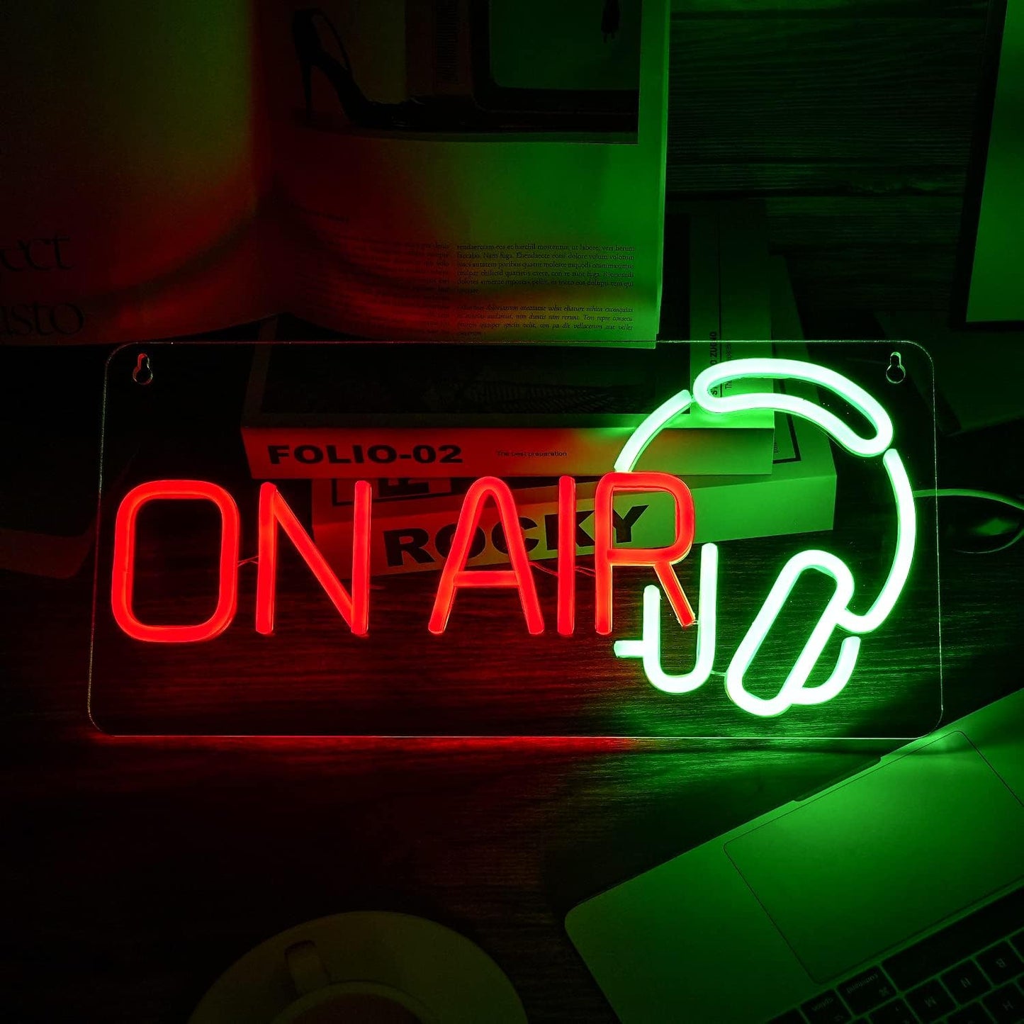 ON AIR Headphones Red Neon Sign – Studio & Podcast Room Décor - Deen neon