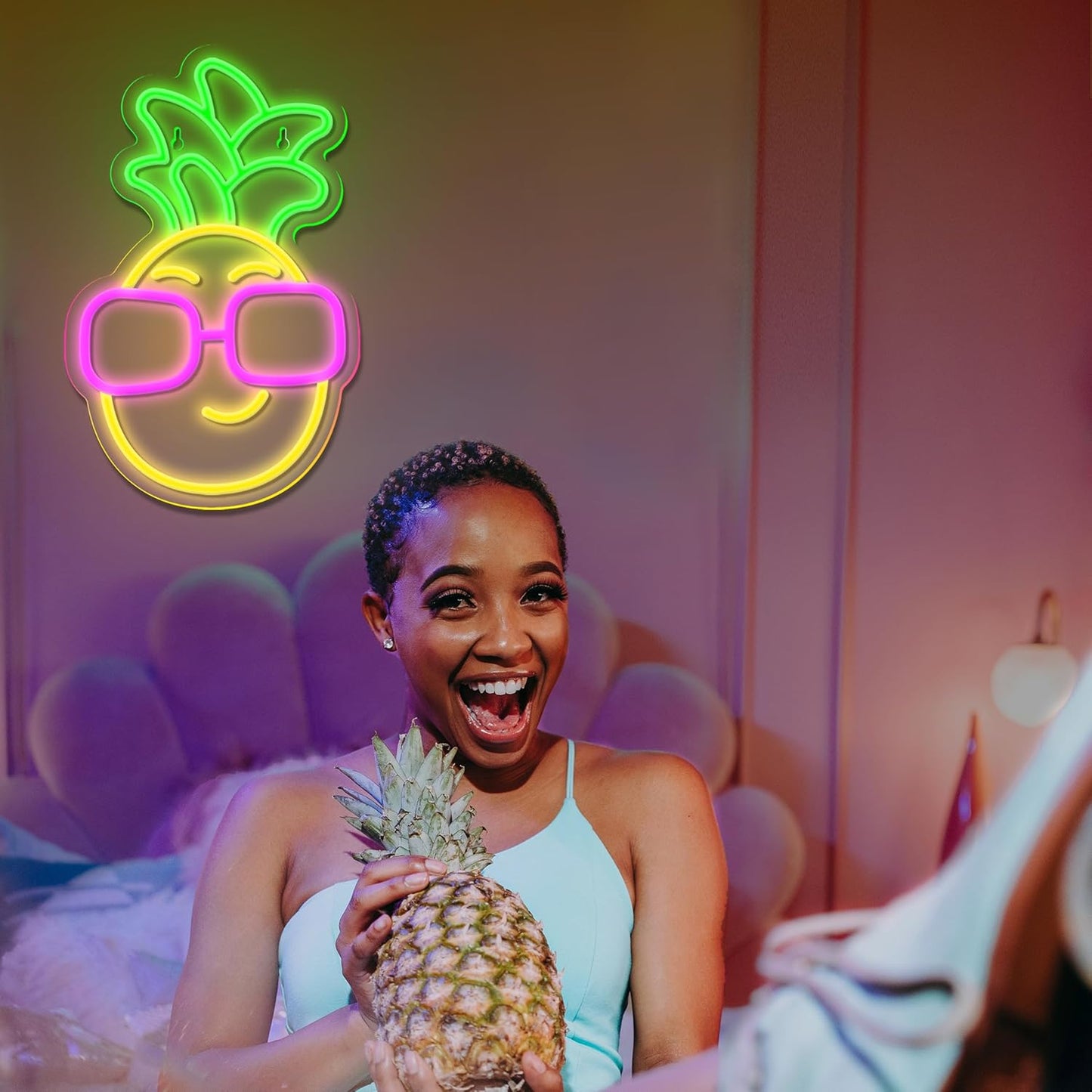 Pineapple Neon Sign with Sunglasses – Fun LED Light for Home & Bar Decor
