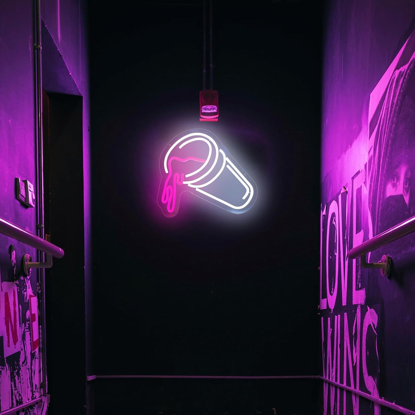 Tilted Water Cup Neon Sign - LED Wall Light for Bars, Cafes & Home Decor