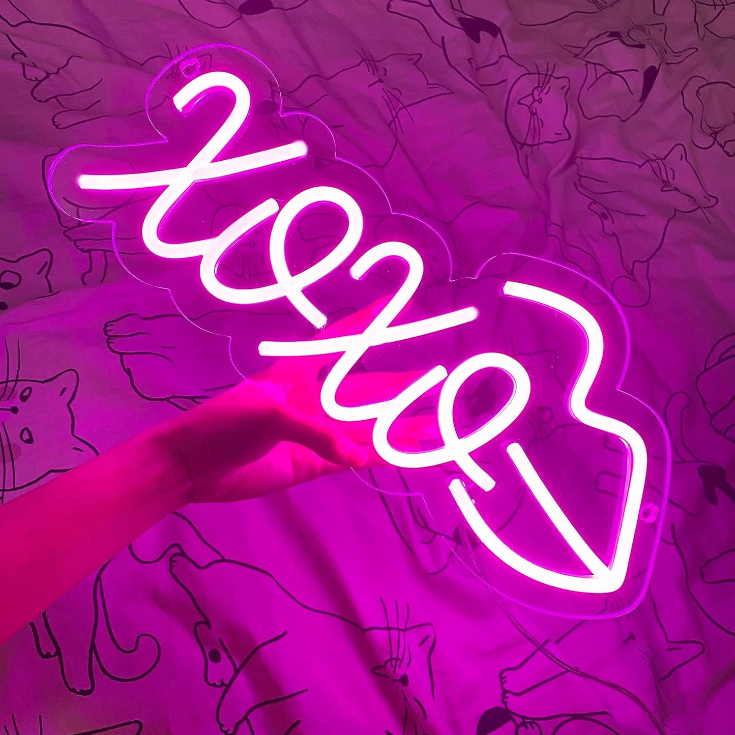 Pink XOXO and lips neon sign – romantic LED wall light for bedroom or gifts