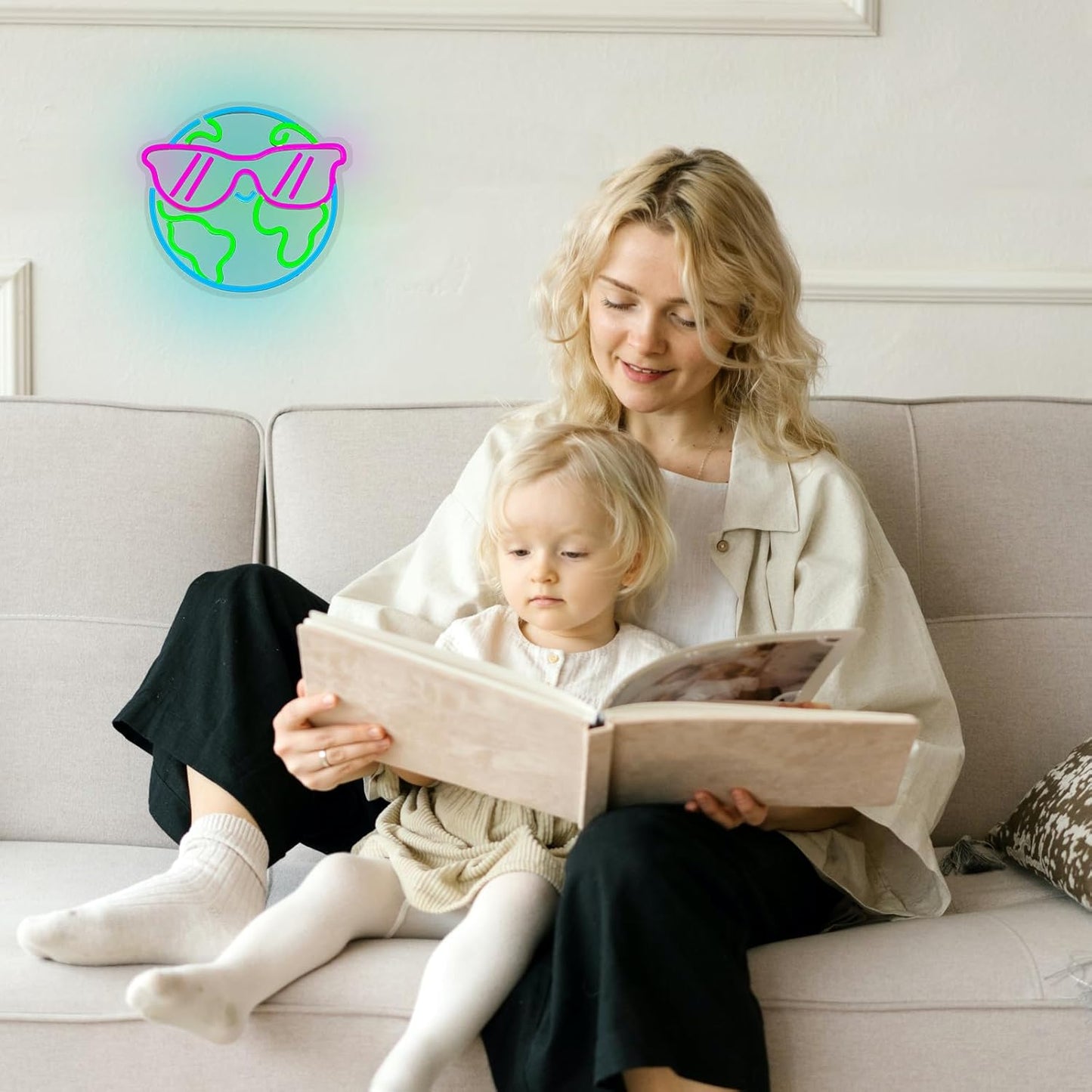 Cute Earth neon light for classrooms, kids’ rooms, and events