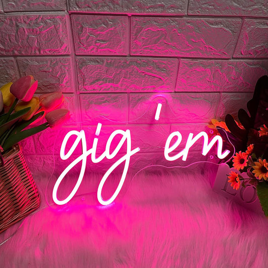 Gig 'Em Neon Sign - Pink LED Wall Light for Game Rooms, Dorms & Party Decor - Deen neon