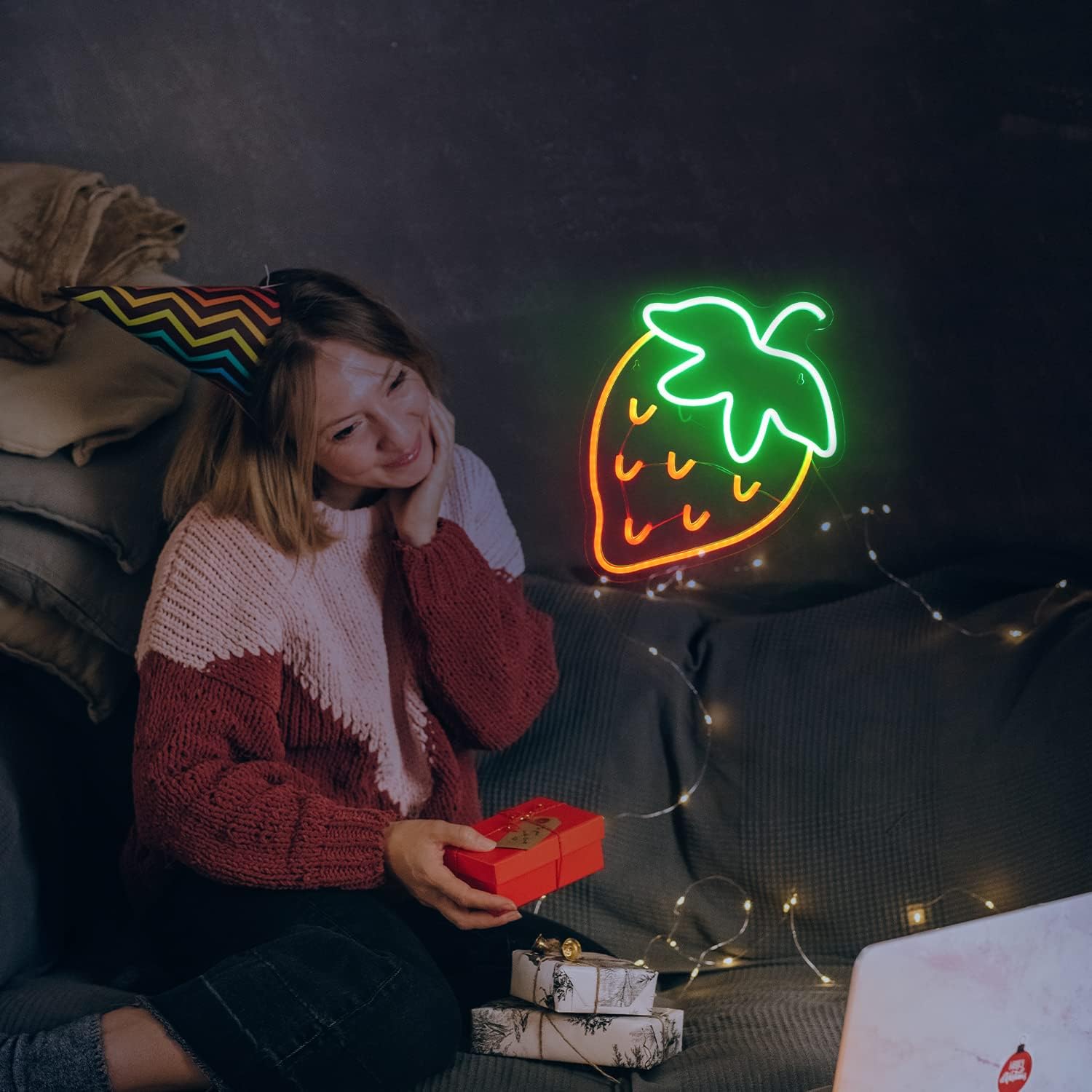 Strawberry Neon Sign - LED Wall Light for Bedroom, Bar, Cafe & Party Decor - Deen neon