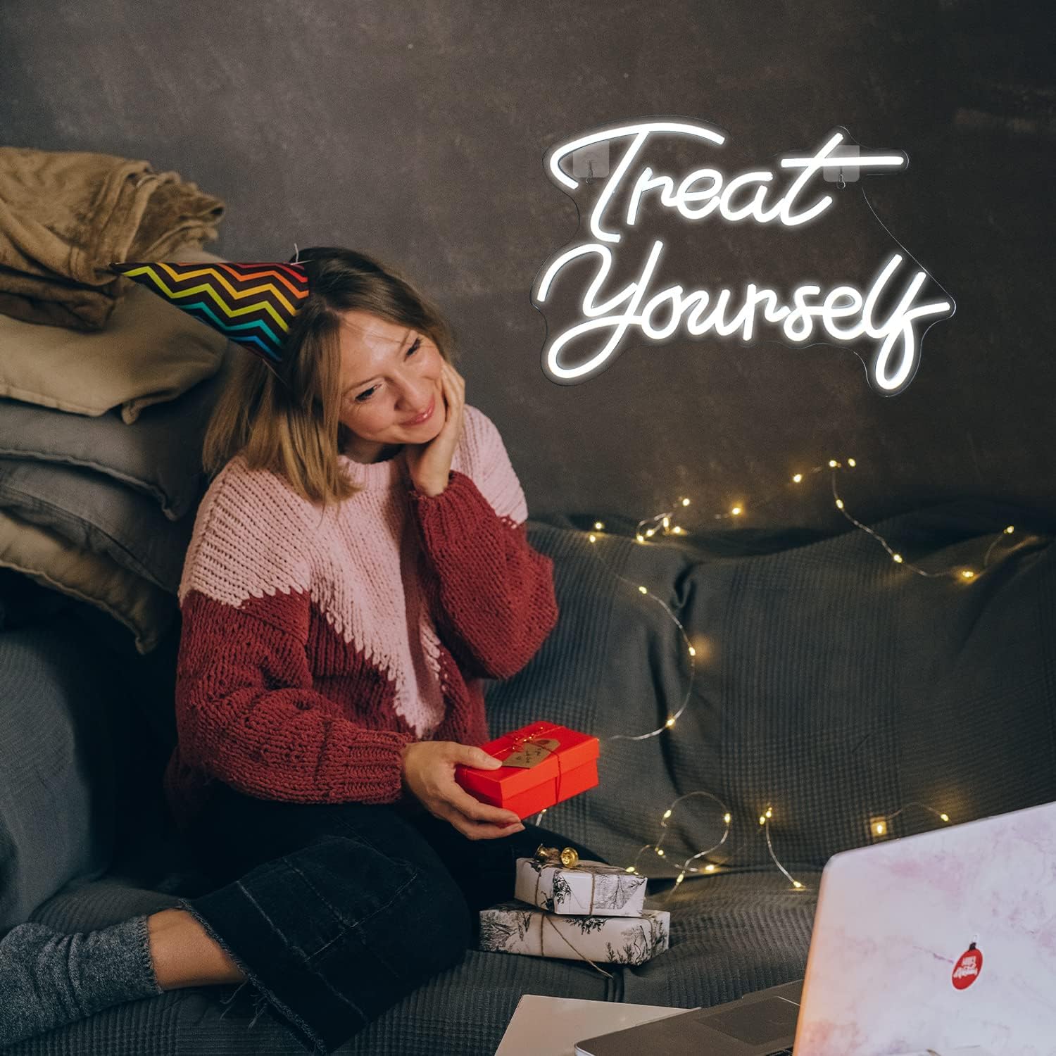 Treat Yourself" Neon Sign – LED Wall Light for Self-Care, Bedroom & Beauty Spaces - Deen neon